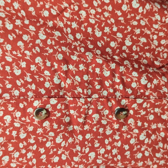 Blouse - Picture 2 of 3